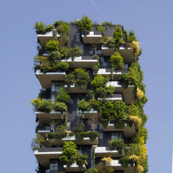 Højhus med planter